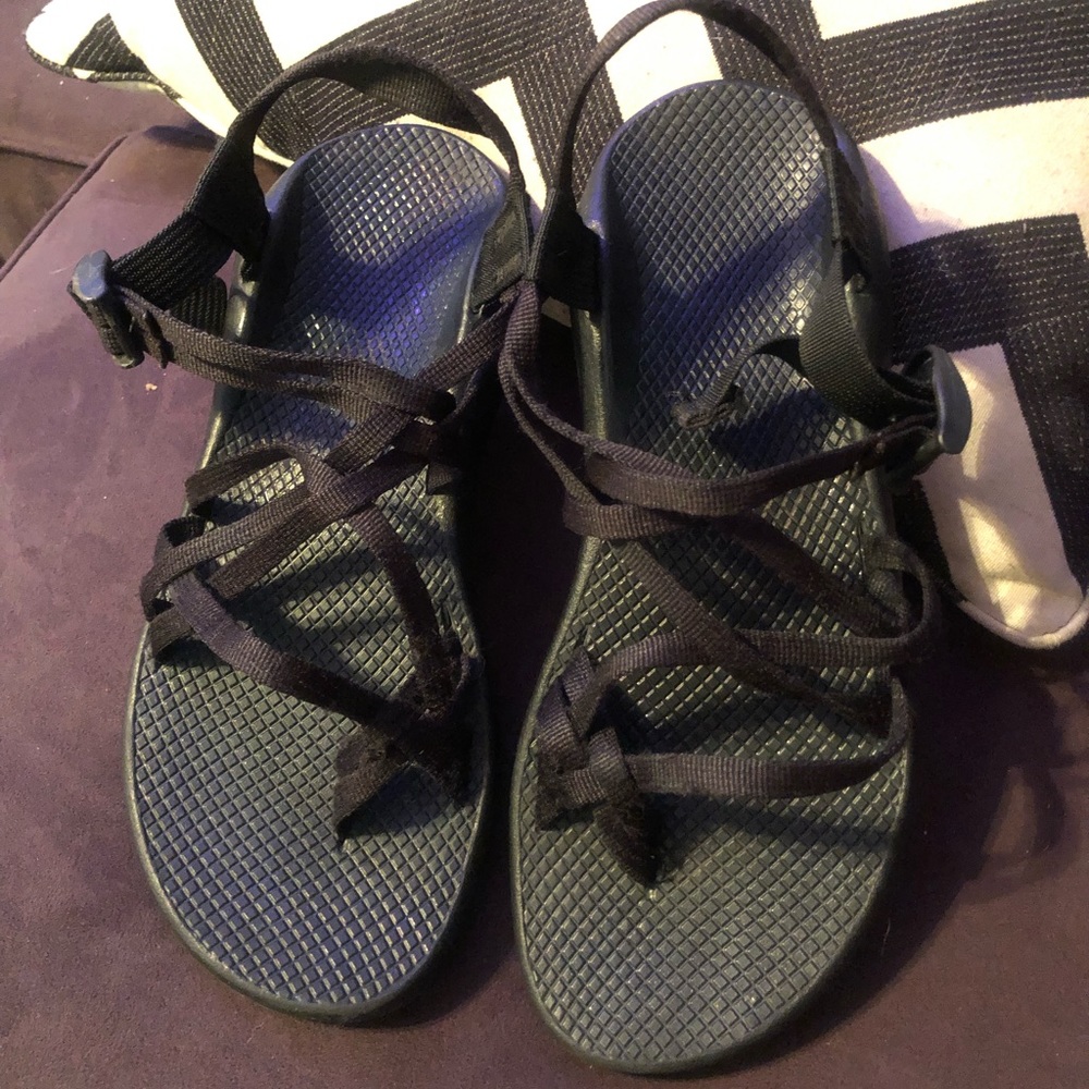 Woman’s chacos size 11